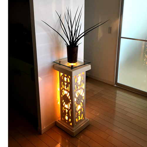 観葉植物に合わせて製作した花台のストーンランプ アジアン家具 雑貨 照明 名古屋のインテリアショップpasar パサール